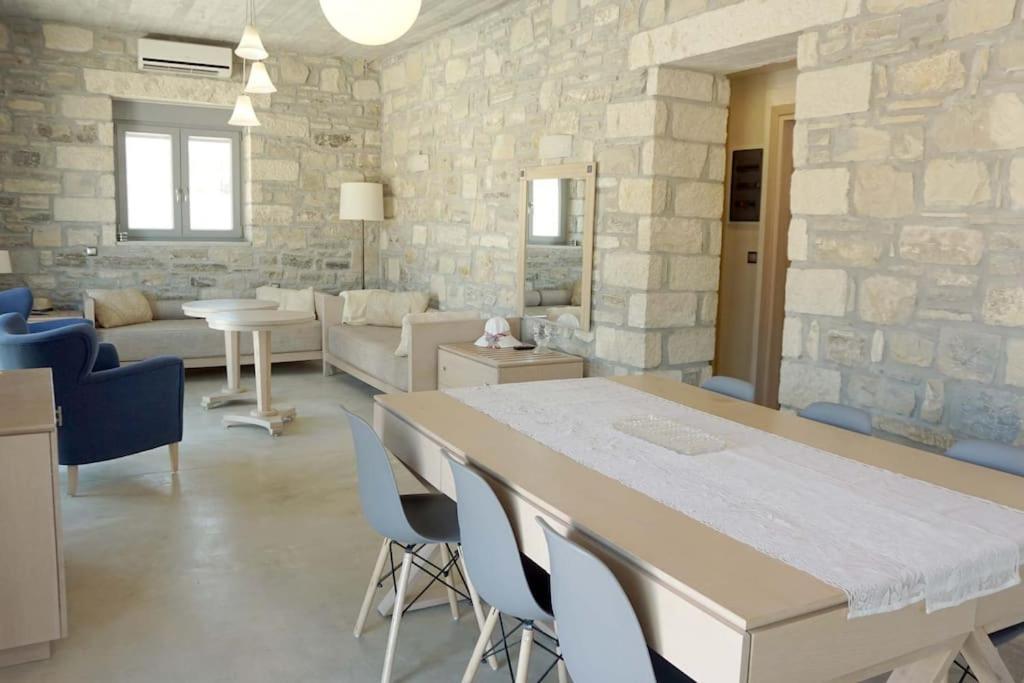 Thalassa - Holidays At The Of * Kalamaki (Heraklion)