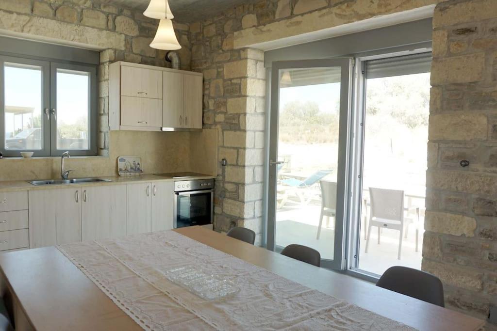 Thalassa - Holidays At The Of Holiday home Kalamaki (Heraklion)