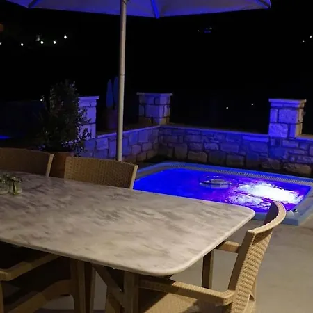 Villa Thalassa - Holidays At The Beach Of Kalamaki Exterior photo
